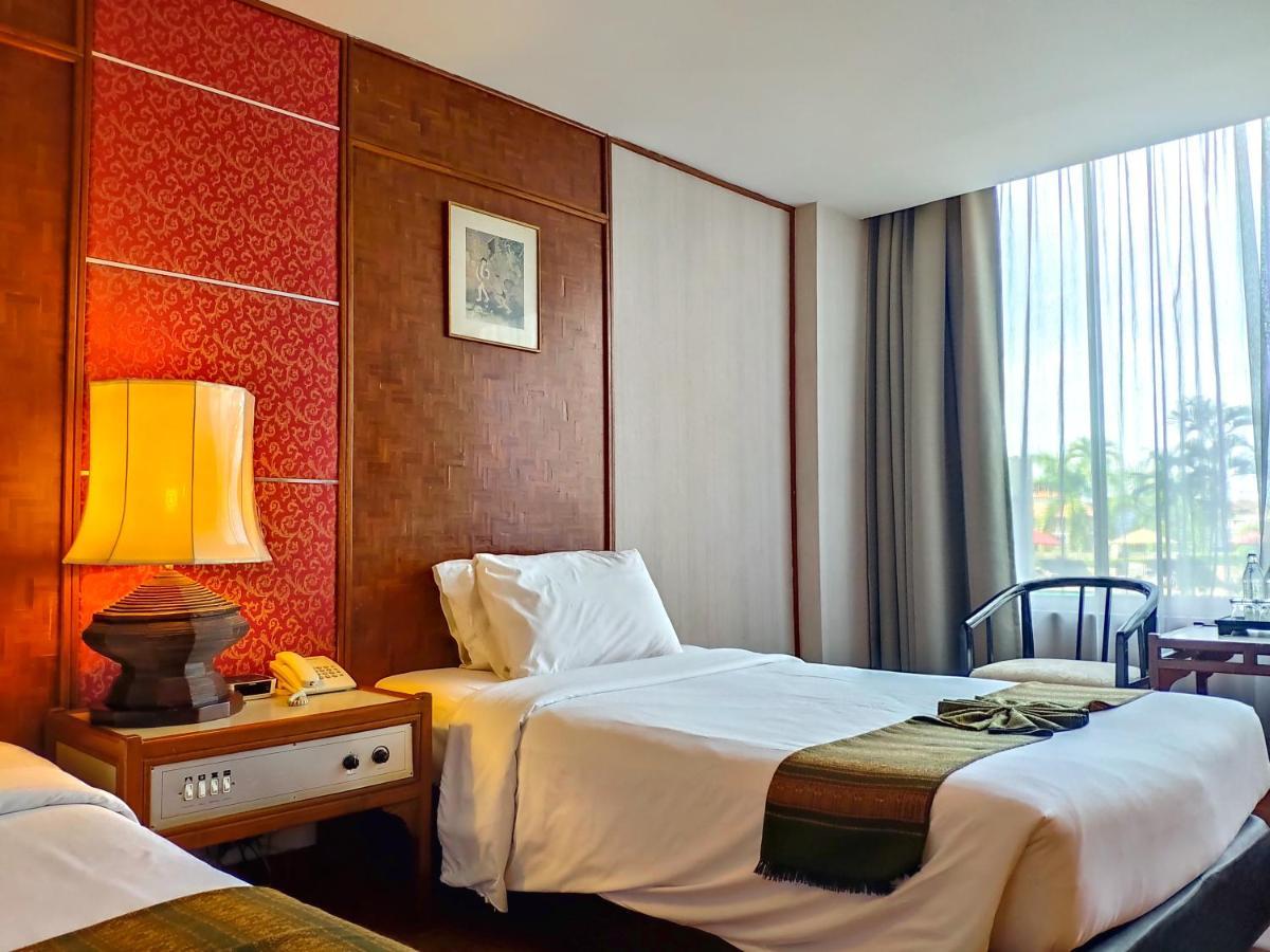 Chiang Mai Orchid Hotel SHA EXTRA PLUS Bagian luar foto