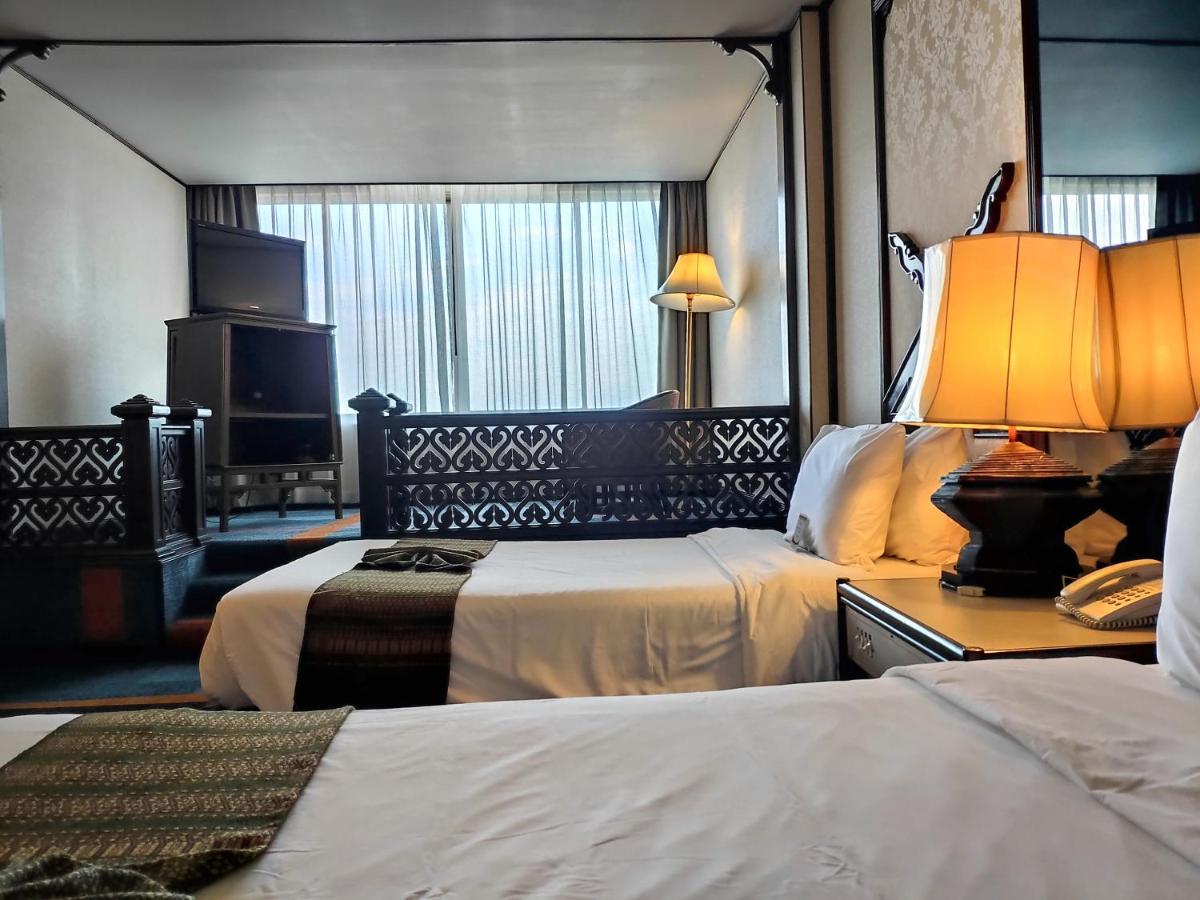 Chiang Mai Orchid Hotel SHA EXTRA PLUS Bagian luar foto