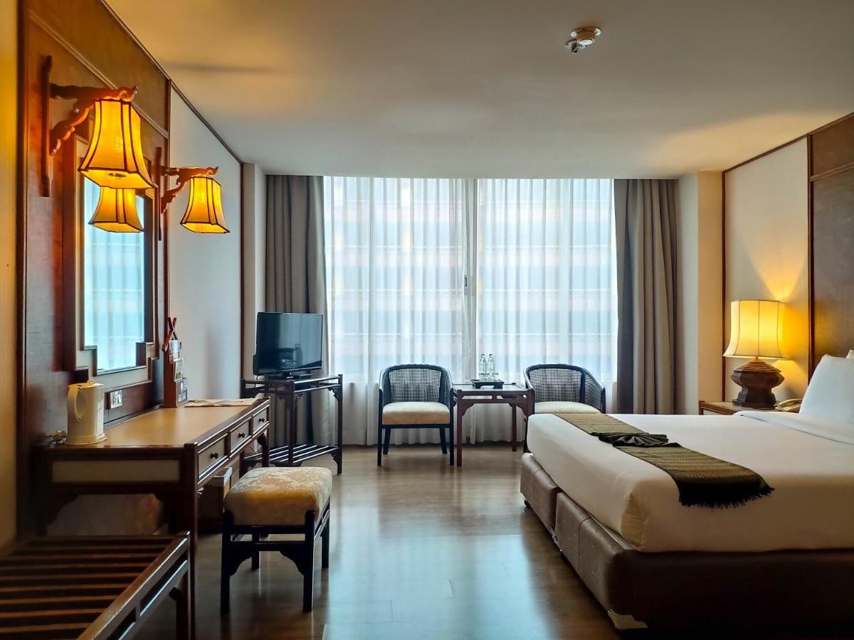 Chiang Mai Orchid Hotel SHA EXTRA PLUS Bagian luar foto