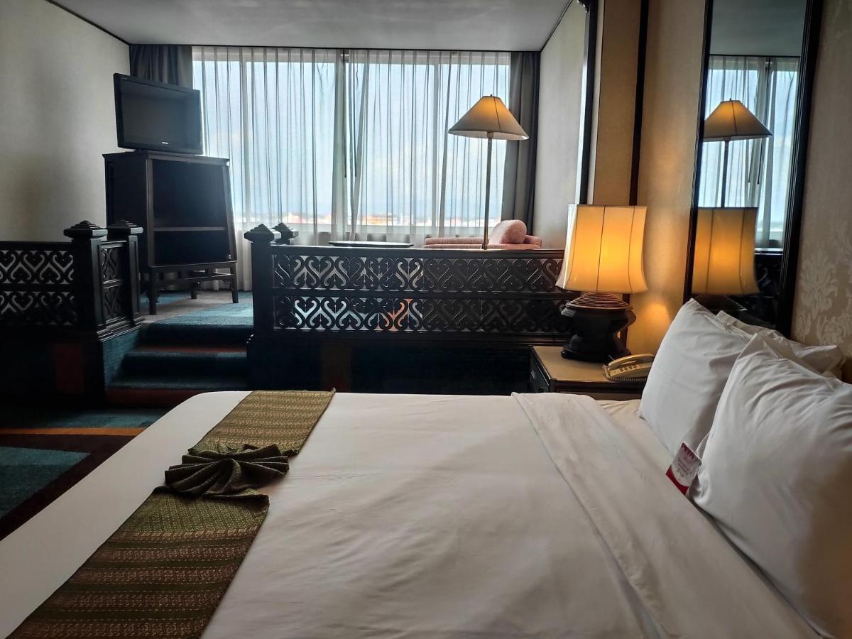 Chiang Mai Orchid Hotel SHA EXTRA PLUS Bagian luar foto