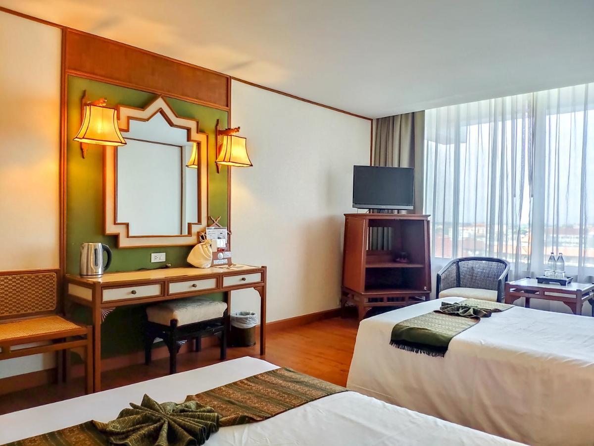 Chiang Mai Orchid Hotel SHA EXTRA PLUS Bagian luar foto