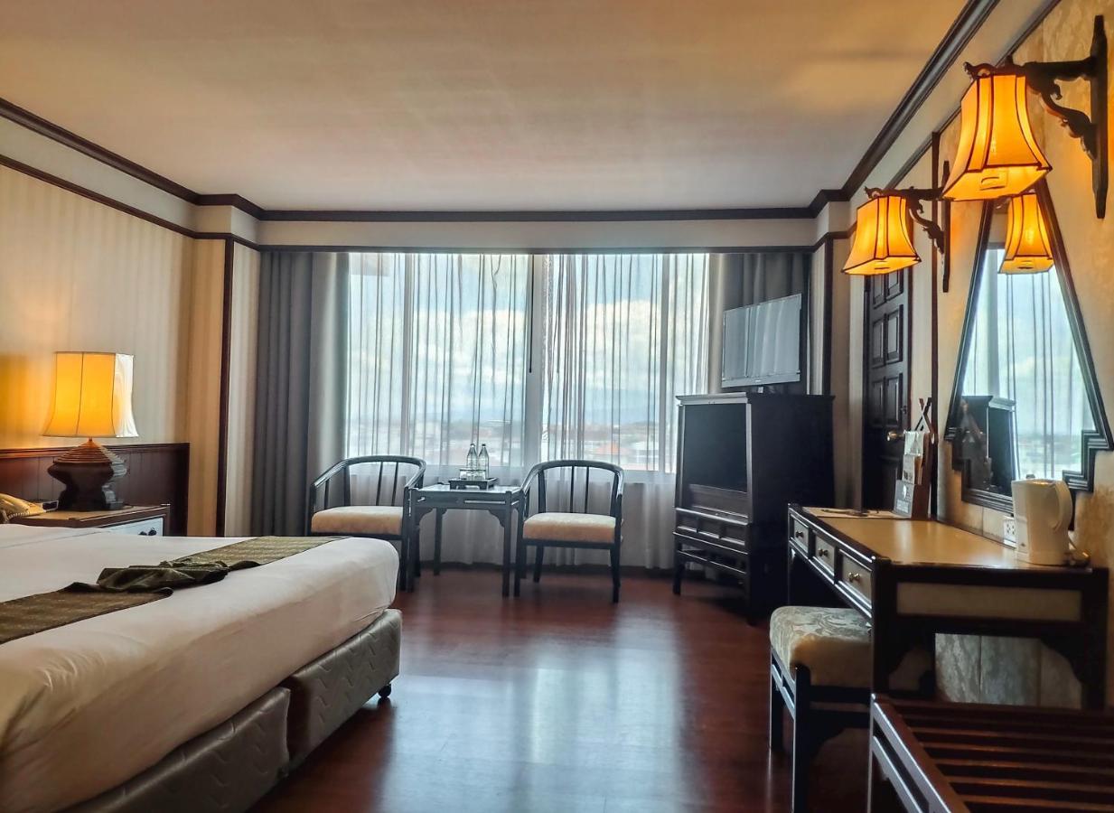 Chiang Mai Orchid Hotel SHA EXTRA PLUS Bagian luar foto