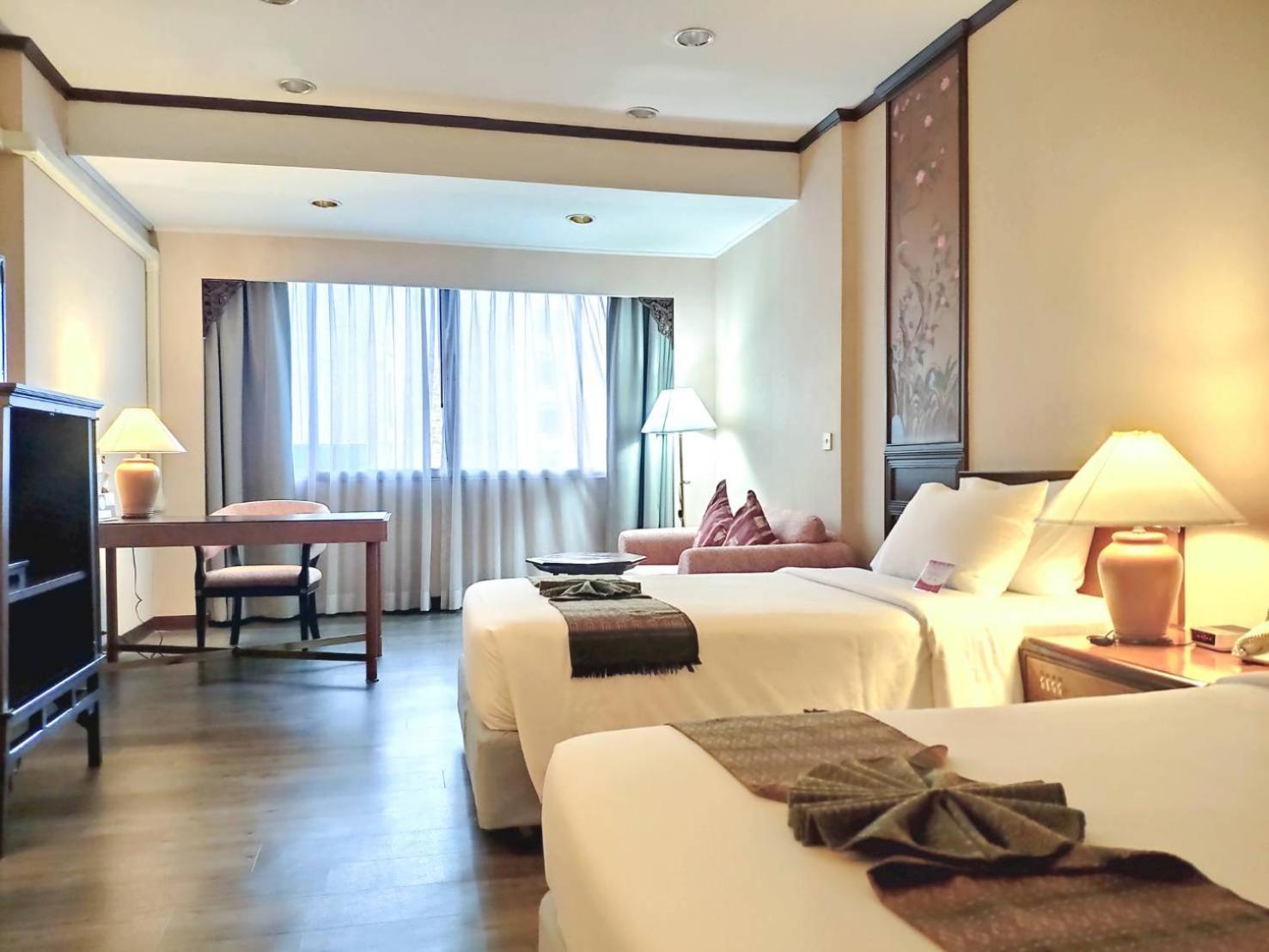 Chiang Mai Orchid Hotel SHA EXTRA PLUS Bagian luar foto